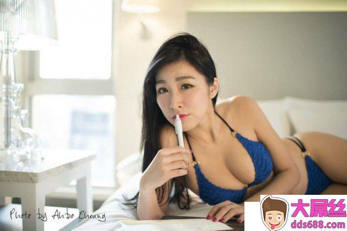 Bebe林蓓贝漂亮美女消暑方法1