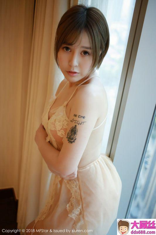 高清Evelyn艾莉_模范学院VOL.125